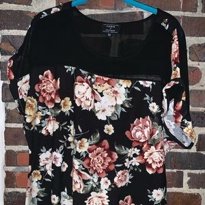 Black Floral top with mesh shoulders size 2x